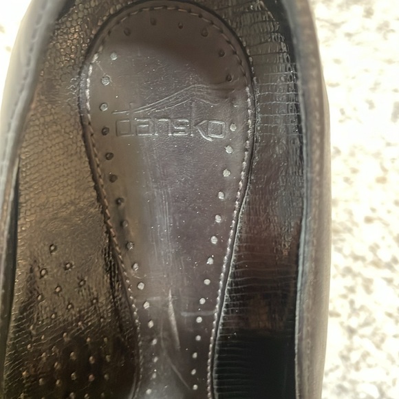Dansko Women's leather upper career wedge shoes women’s size 9.5  / 40 - Picture 3 of 9